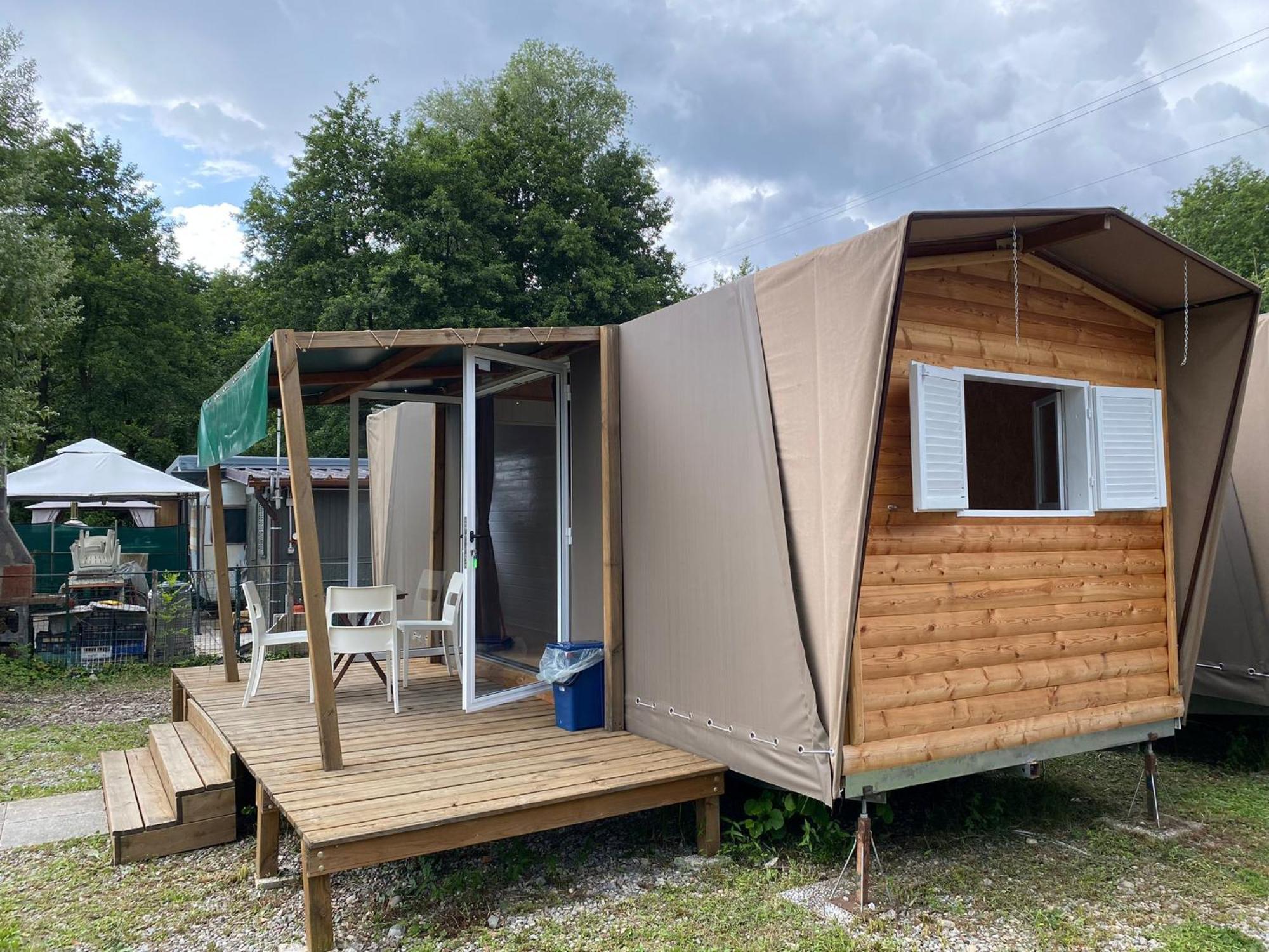 Camping Montorfano Exterior photo